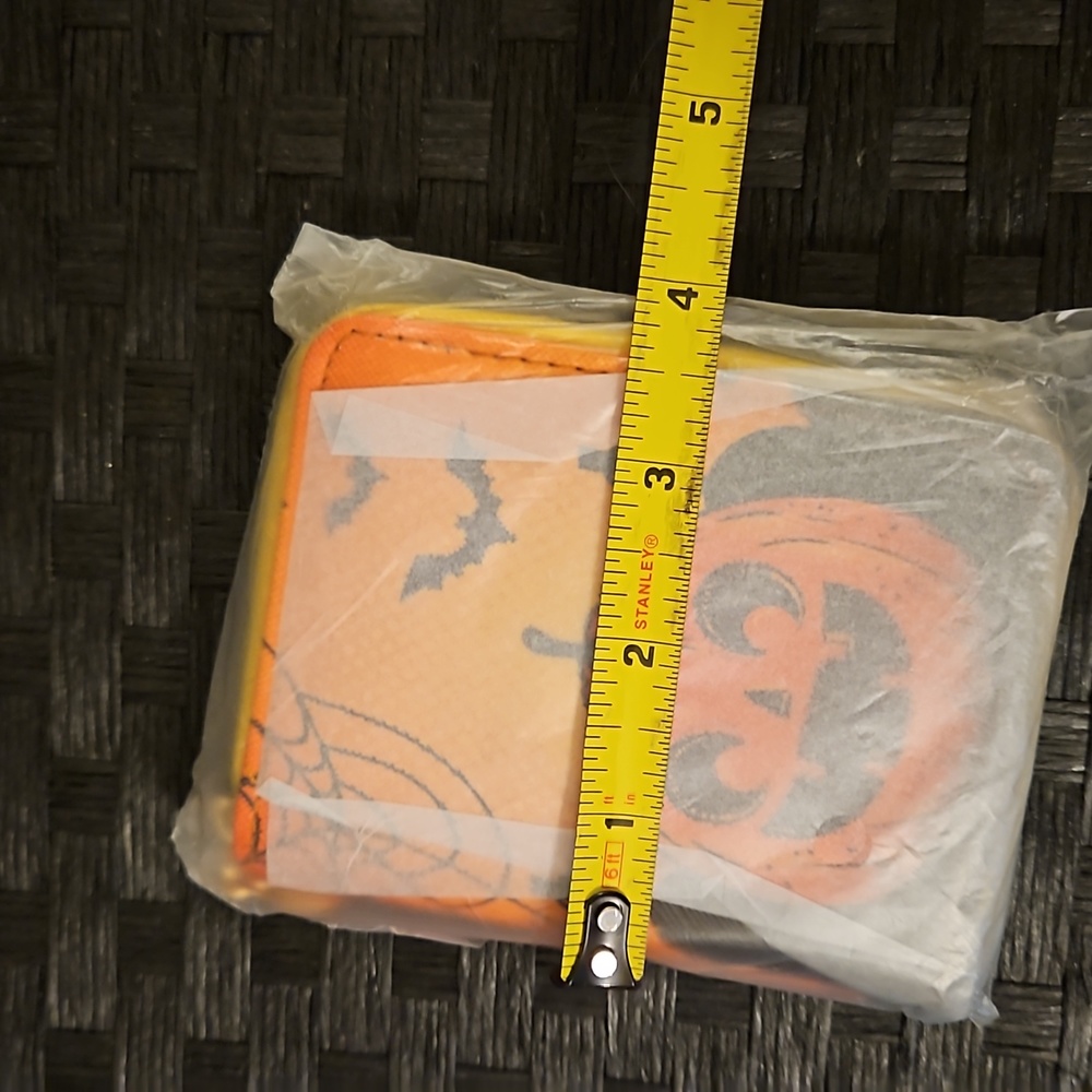 Orange Jack O'Lantern Halloween Zippered Wallet! New condition - Picture 5 of 6